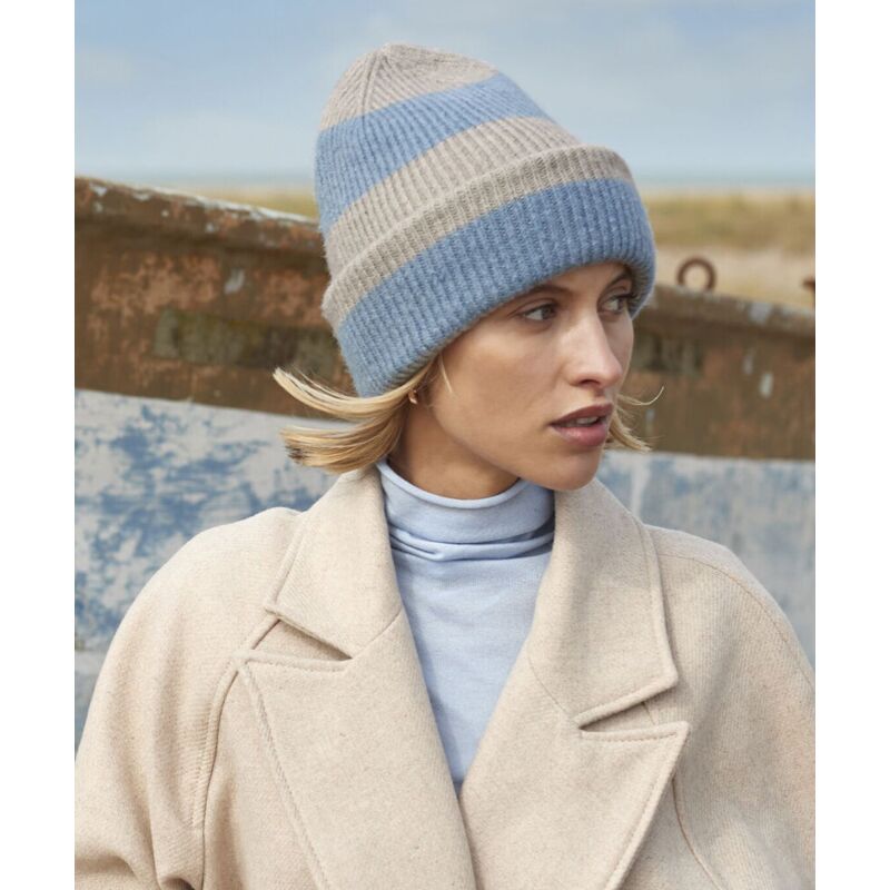 Colour block beanie Thumbnail