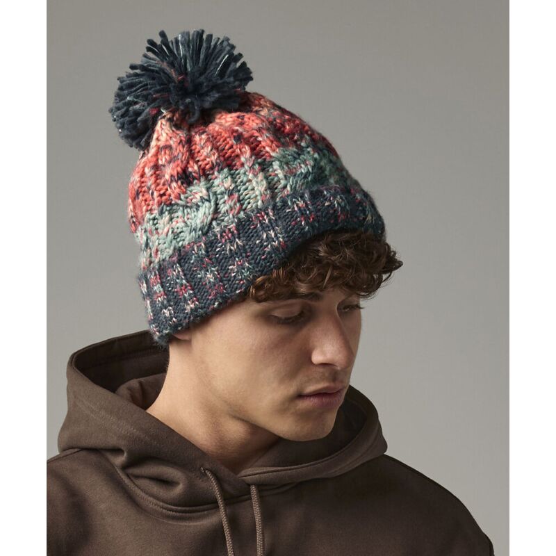 Corkscrew pom pom beanie Thumbnail